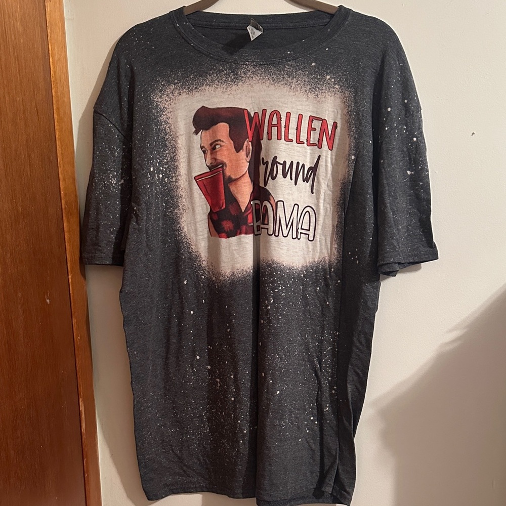 Gildan Graphic Tee in Charcoal and White Morgan Wallen